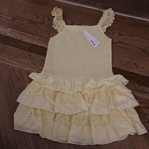 NWT Aqua Girls Sleeveless Smocked Dress - Size XL 14/16